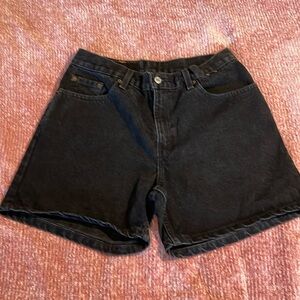 Levi’s 555 shorts